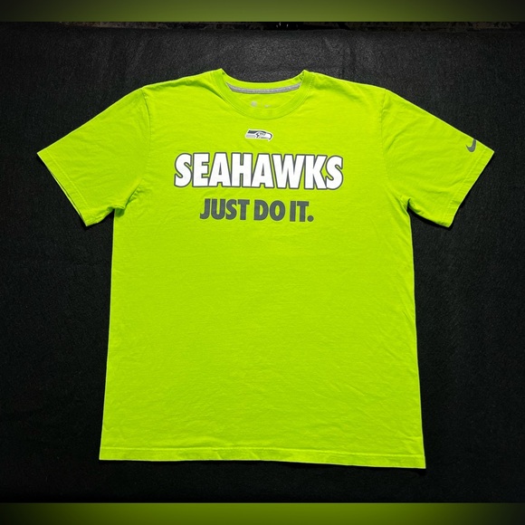 Nike NFL Seattle Seahawks Neon Green T-Shirt XL Cotton Mens Football Tee - Picture 1 of 5